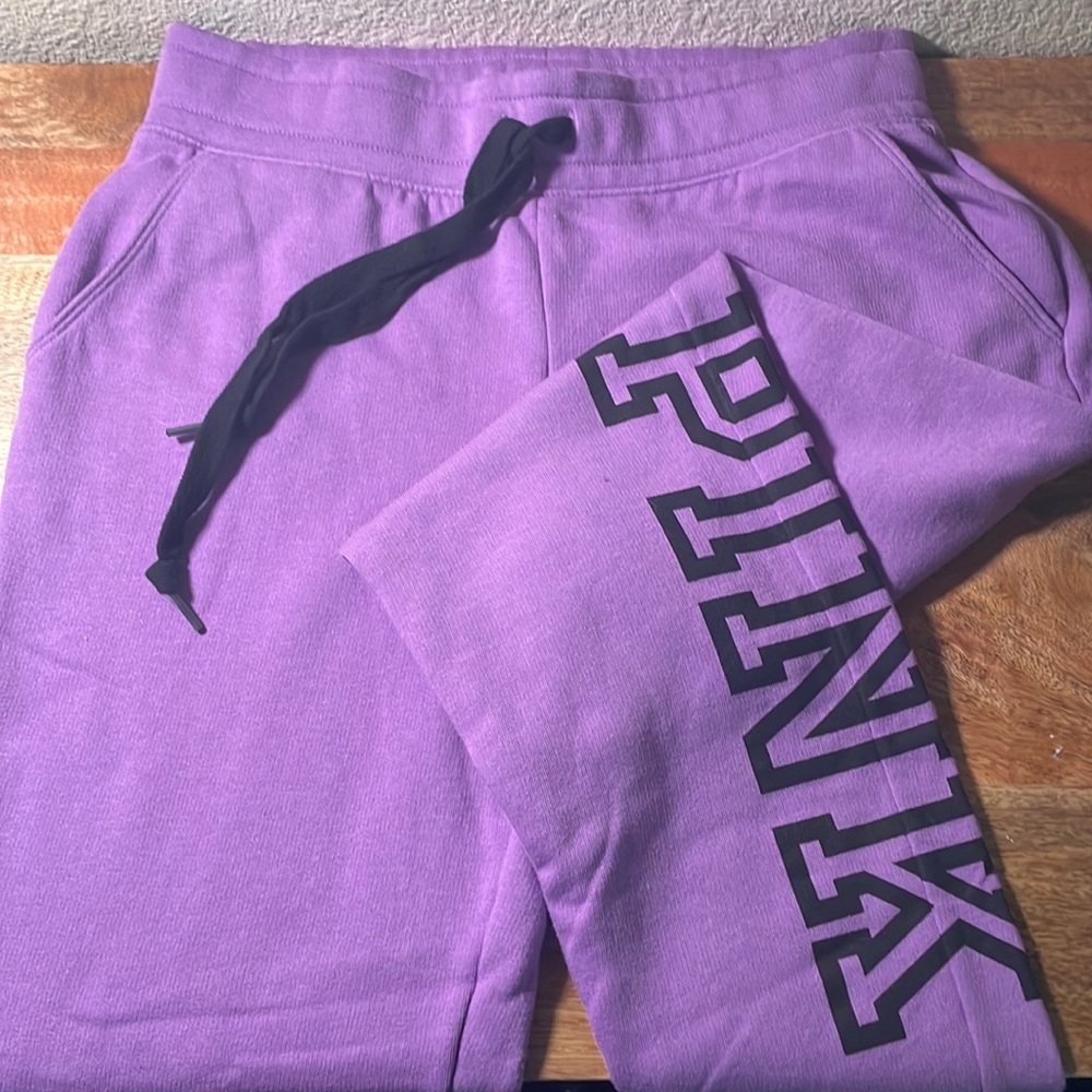 NEVER WORN PINK SWEATS